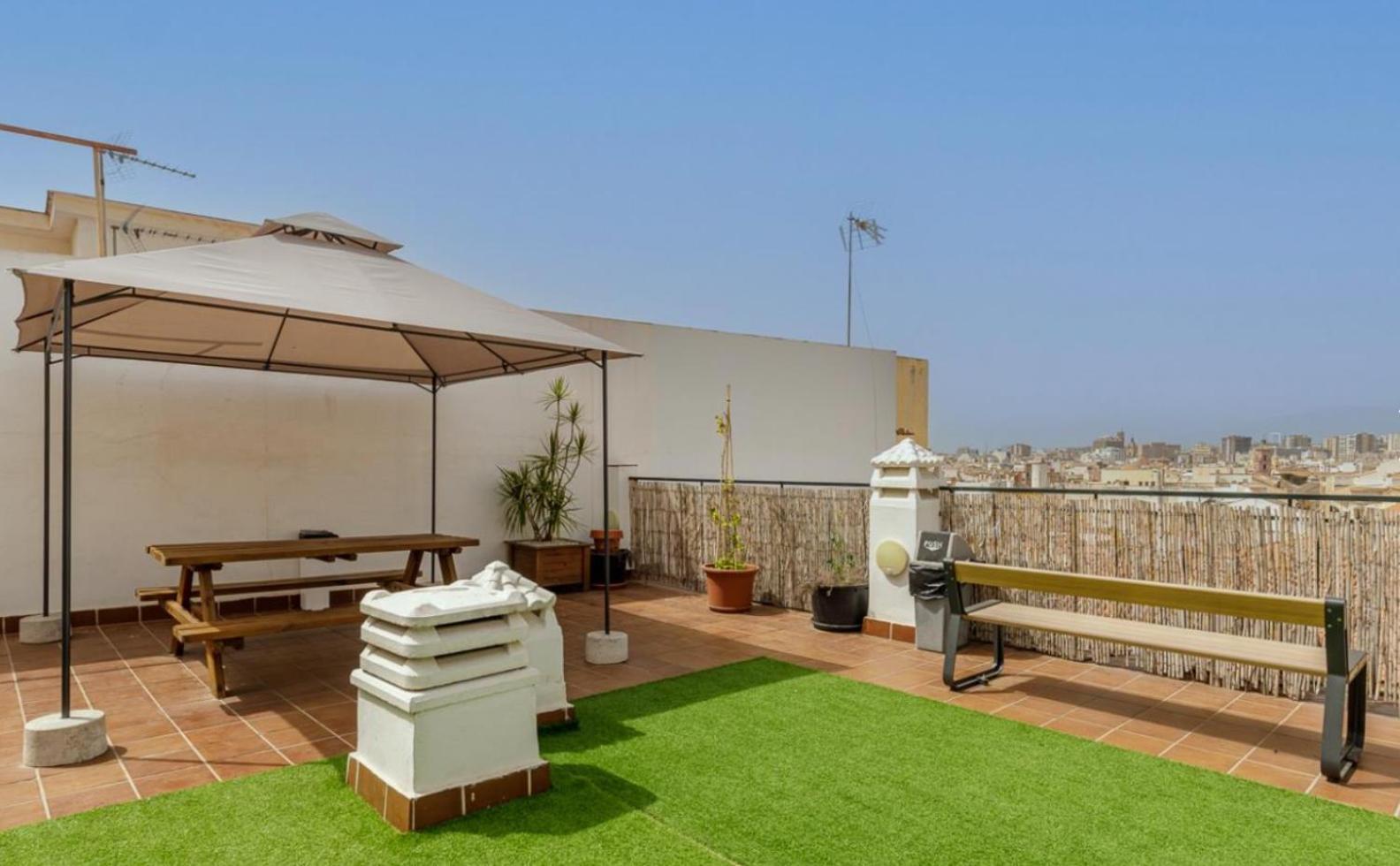 Ferienwohnung Apartamento Centrico La Merced 2 - Free Parking & Free Gym Málaga Exterior foto