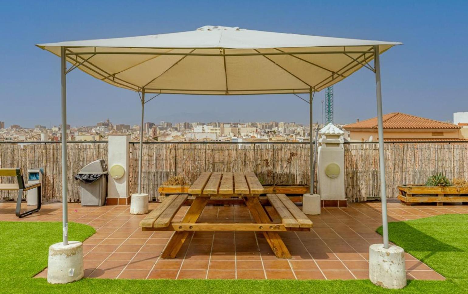 Ferienwohnung Apartamento Centrico La Merced 2 - Free Parking & Free Gym Málaga Exterior foto